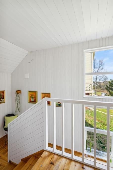 Cozy Little House In Tromso City Ngoại thất bức ảnh