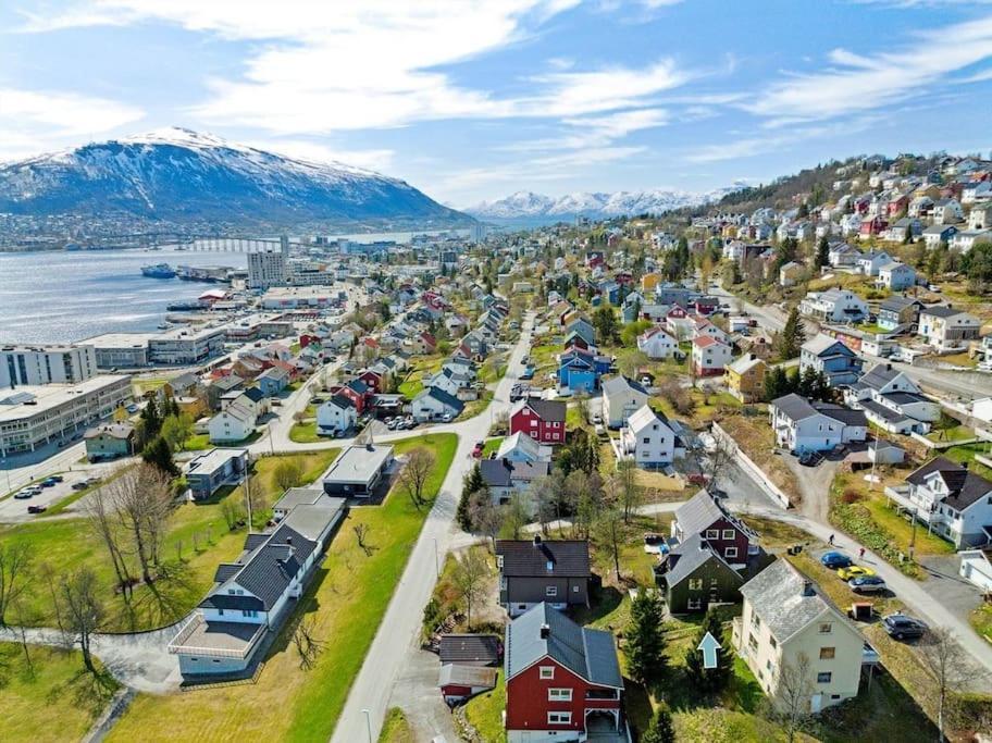Cozy Little House In Tromso City Ngoại thất bức ảnh